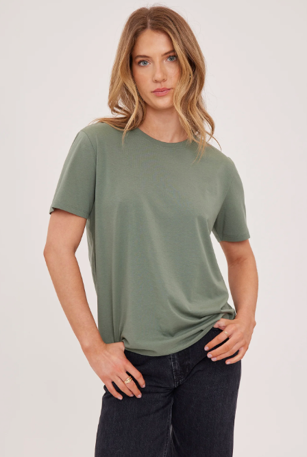 Victoria T-Shirt