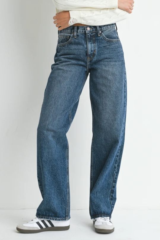 The Relaxed Straight Leg Jean